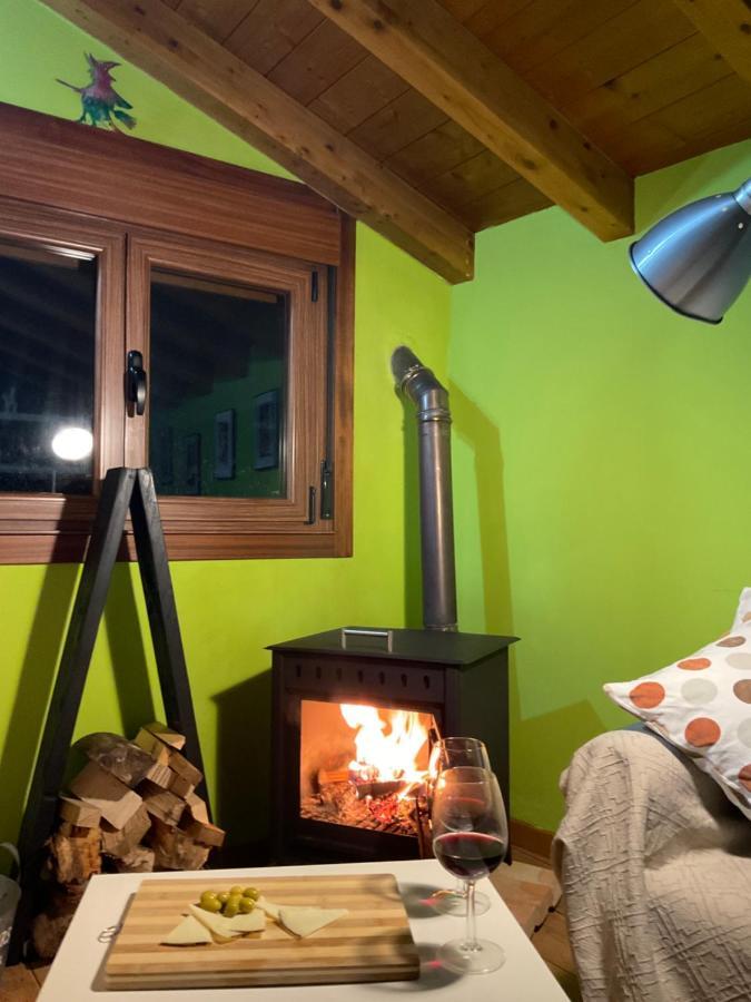 Tranquila Casita De Invitados En Vigo Con Chimenea Exterior photo